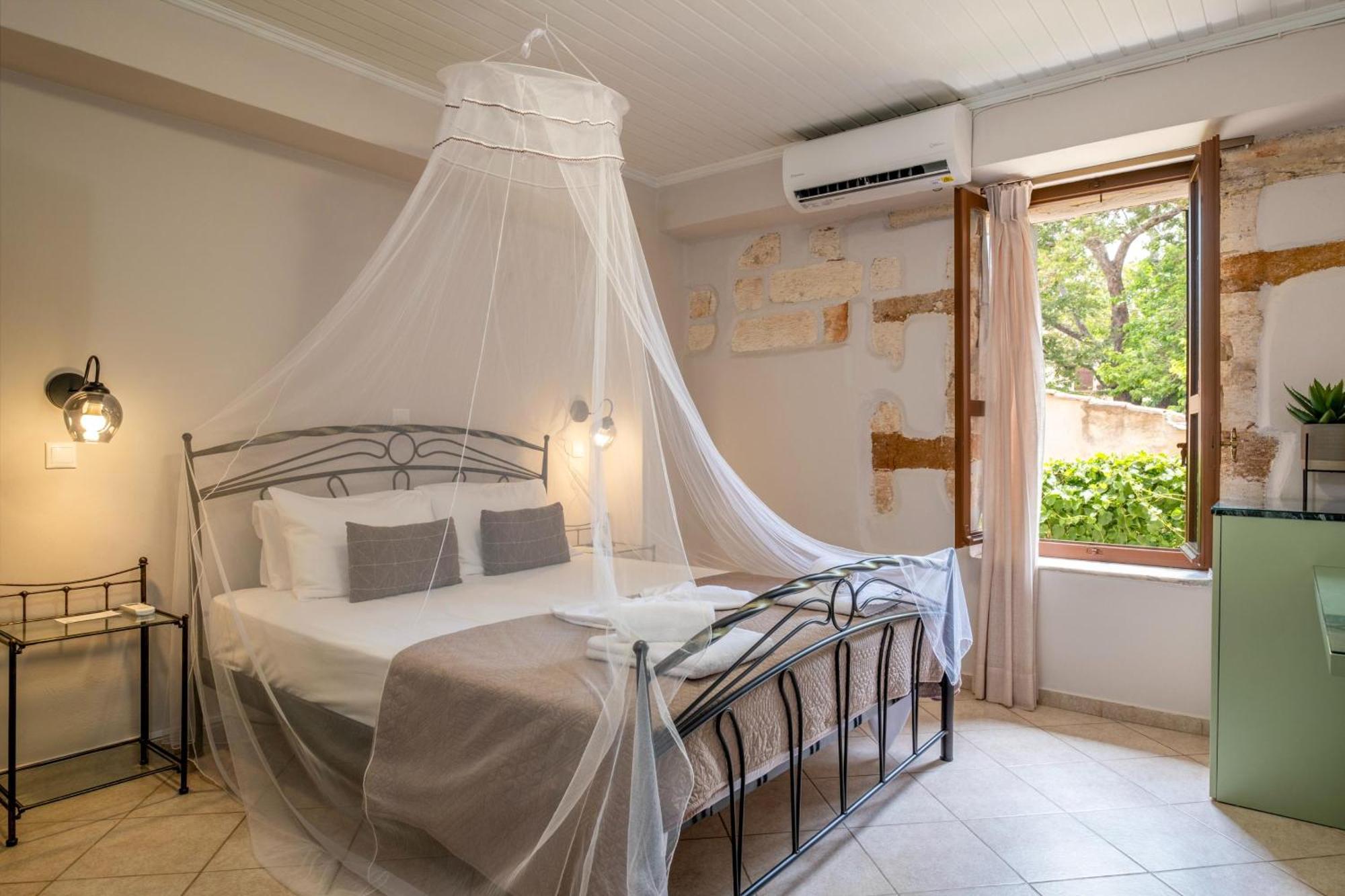 Santa Elena Boutique Rooms Chania  Bagian luar foto